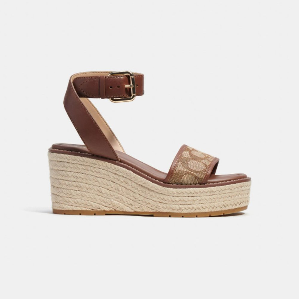 Coach - Picture 2 of 9